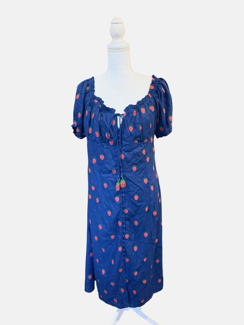 Farm Rio Strawberry Cross Stitch Midi Dress, Large NWT